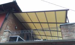 Tenda da sole con struttura in ferro